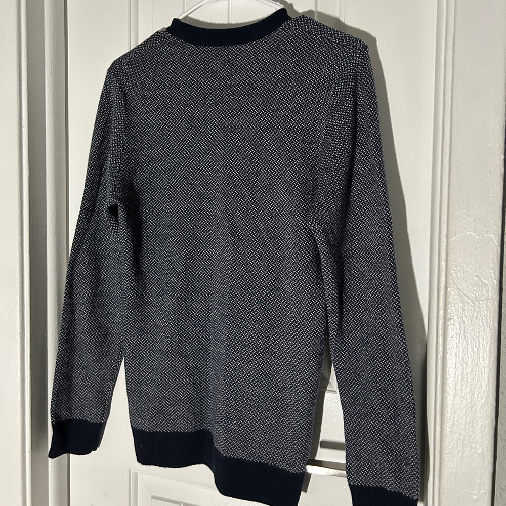 Navy Taylor Stitch sweatshirt - Picture 2 of 3